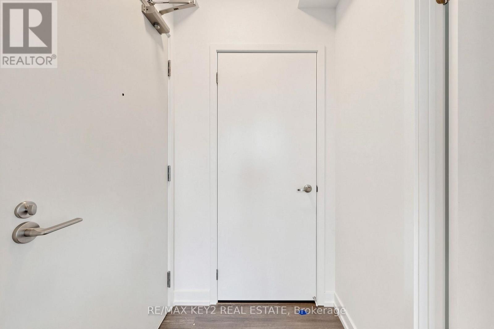 2219 - 4010 Eglinton Avenue W Property Photo 24