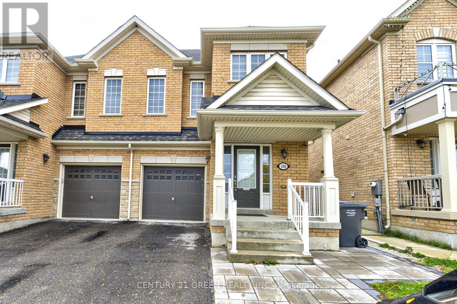 #1 (MAIN & 2ND FLOOR) - 100 LANARK CIRCLE Property Photo 1