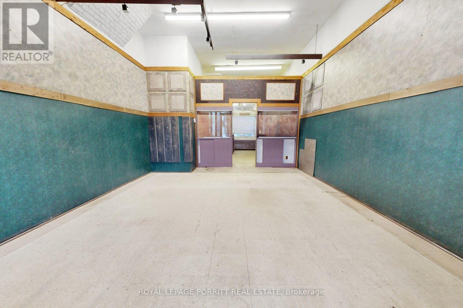 3467 Lake Shore Boulevard W Property Photo 6