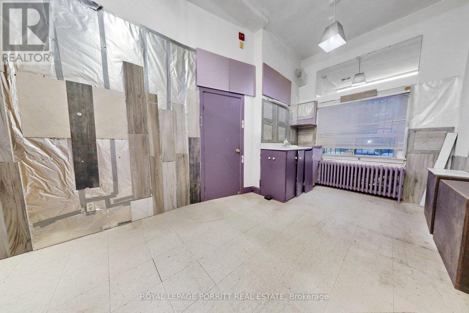 3467 Lake Shore Boulevard W Property Photo 10