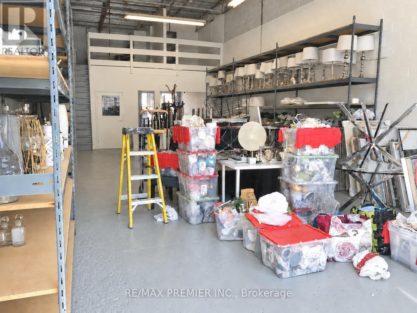 24 - 4801 Keele Street Property Photo 3