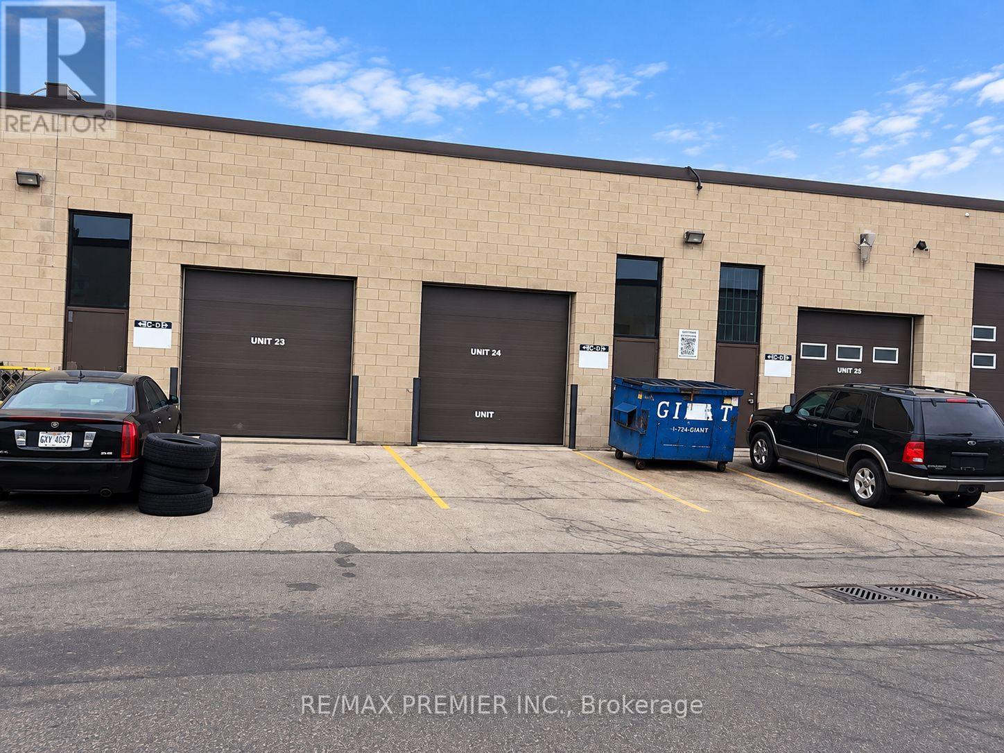 24 - 4801 Keele Street Property Photo 14