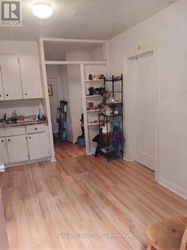 2 - 104 Twenty Fifth Street Property Photo 2