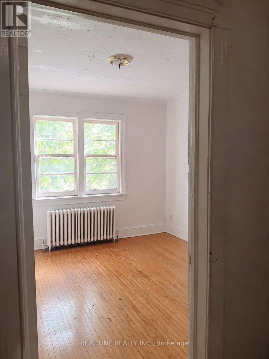 2 - 104 Twenty Fifth Street Property Photo 3