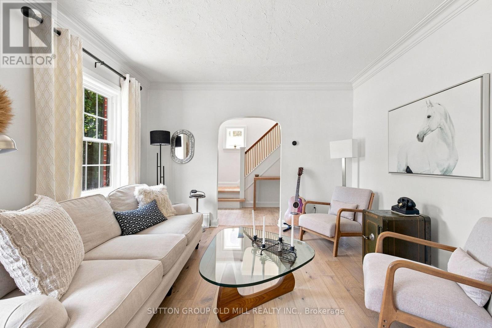 10 Queens Avenue Property Photo 6