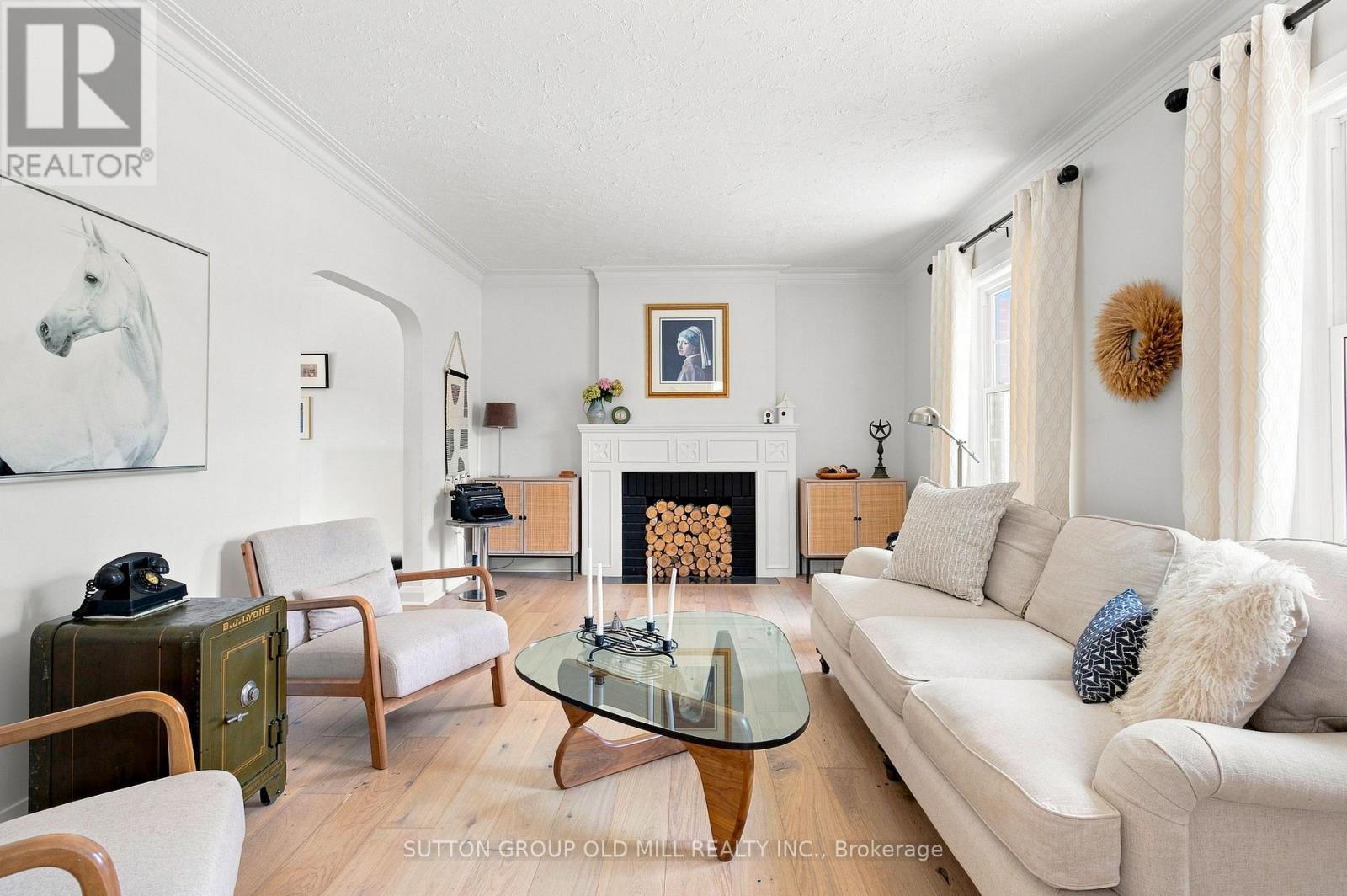 10 Queens Avenue Property Photo 8