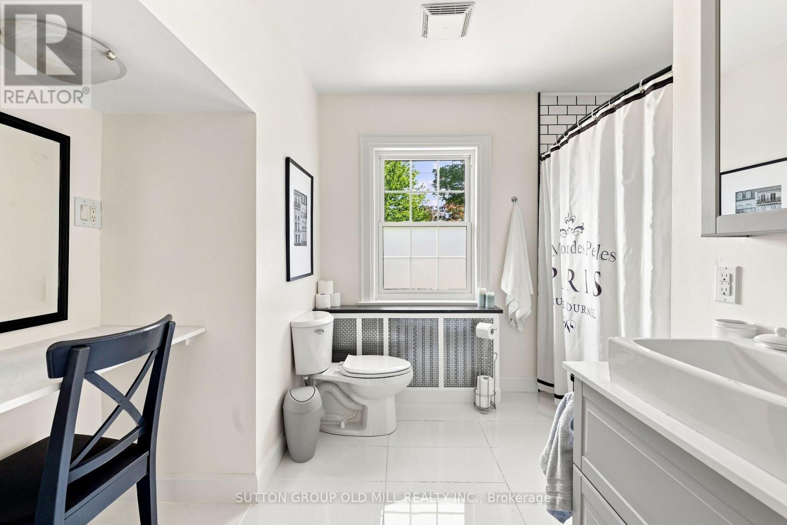 10 Queens Avenue Property Photo 24