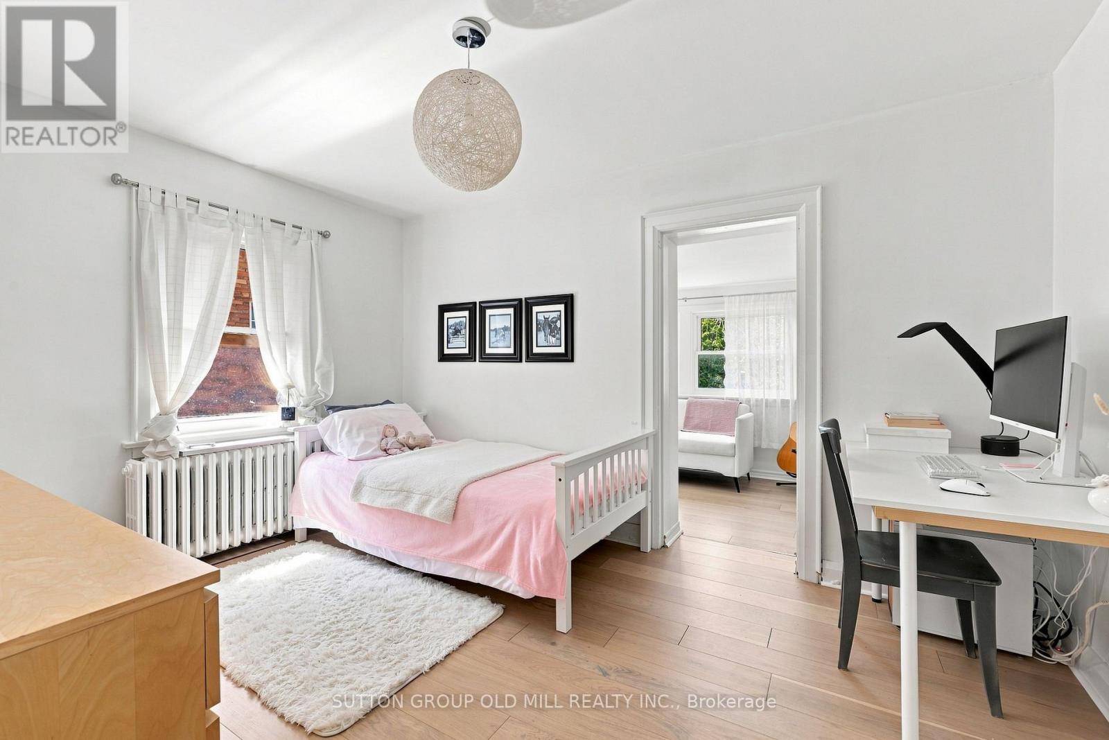 10 Queens Avenue Property Photo 29