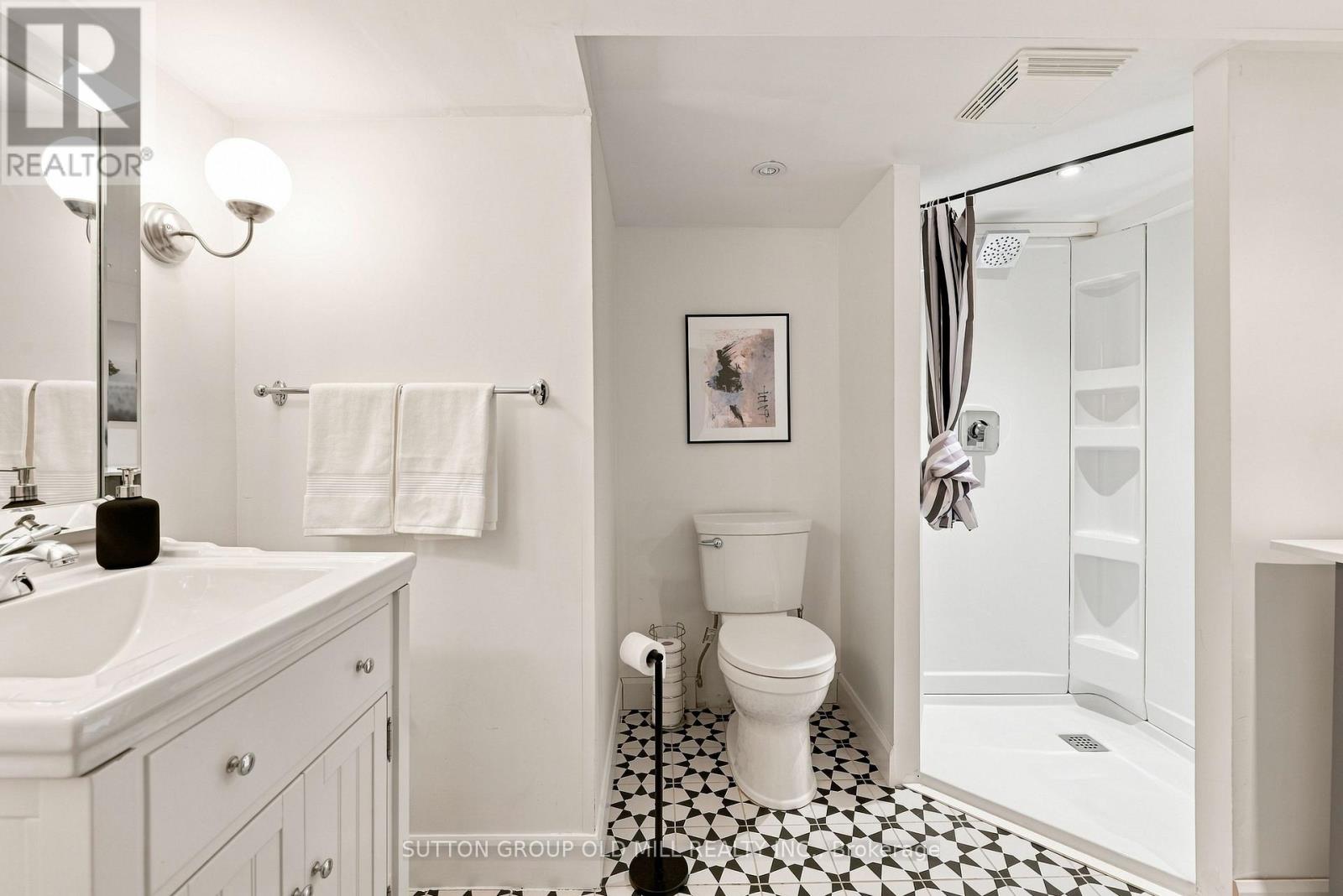 10 Queens Avenue Property Photo 39