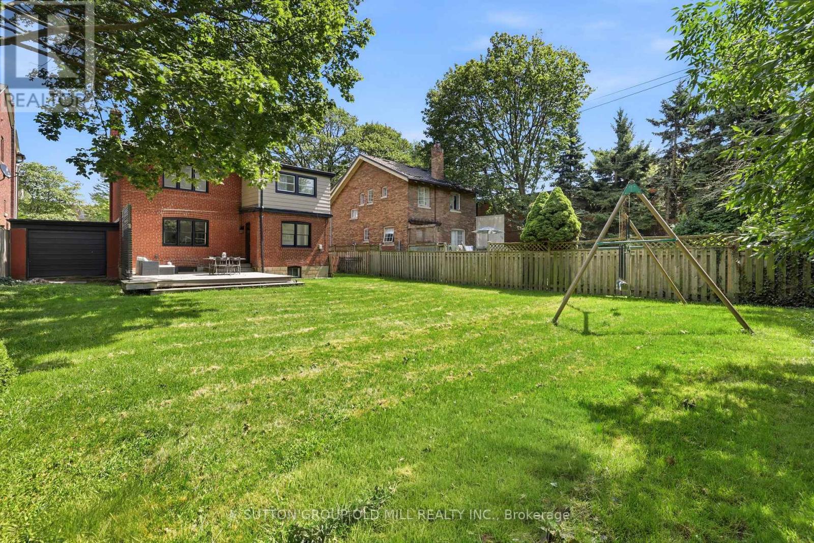 10 Queens Avenue Property Photo 43