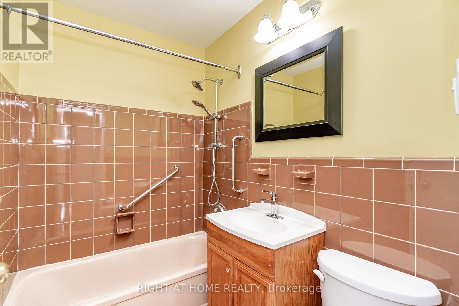406 - 185 Stephen Drive Property Photo 25