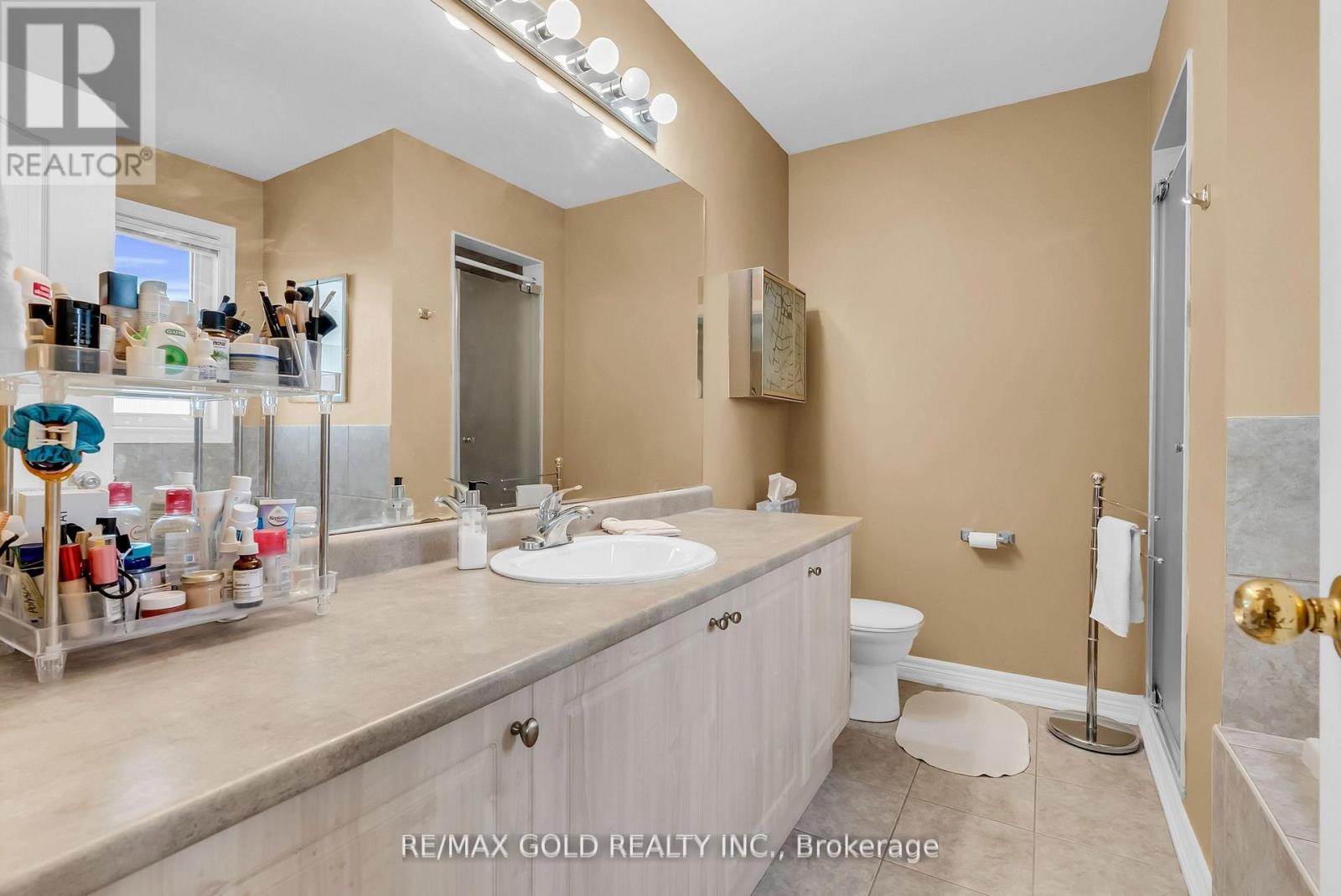 786 Fourth Line Property Photo 30