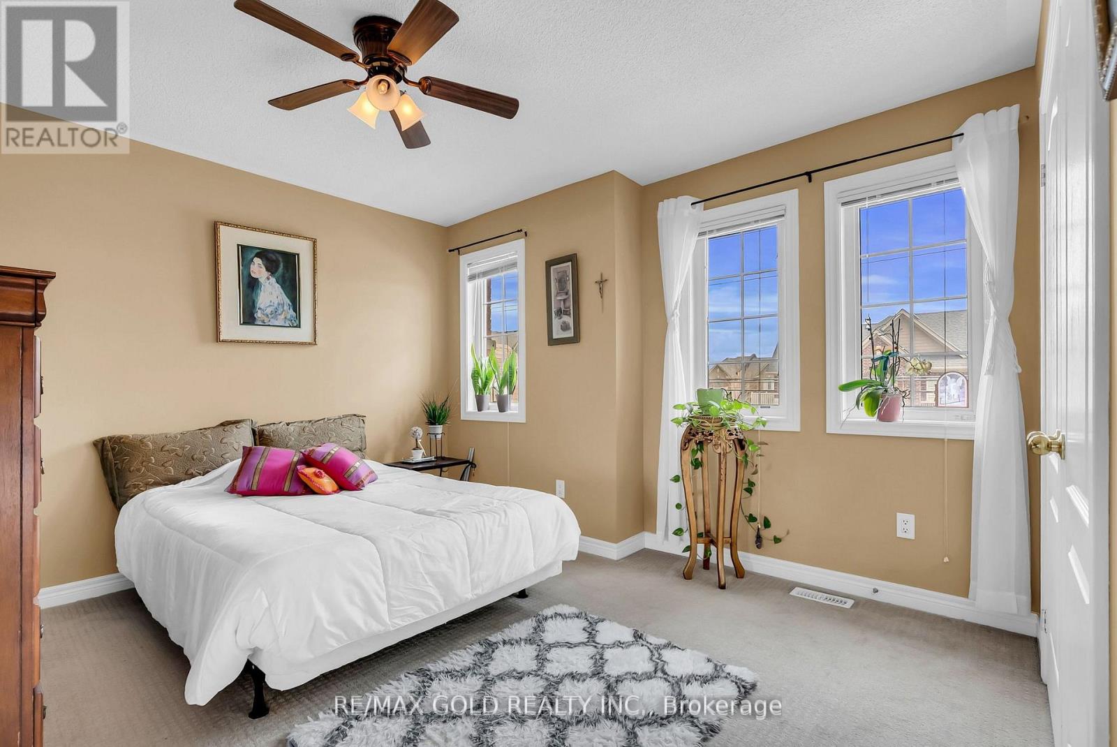 786 Fourth Line Property Photo 31