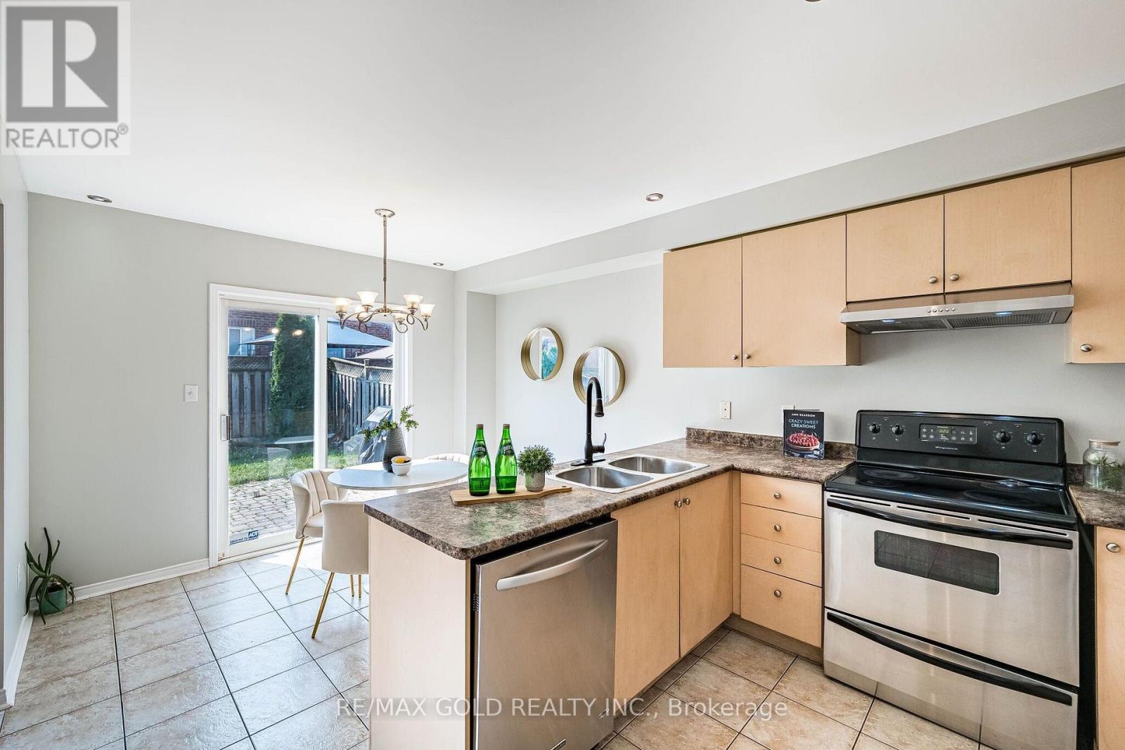77 Schooner Drive Property Photo 15
