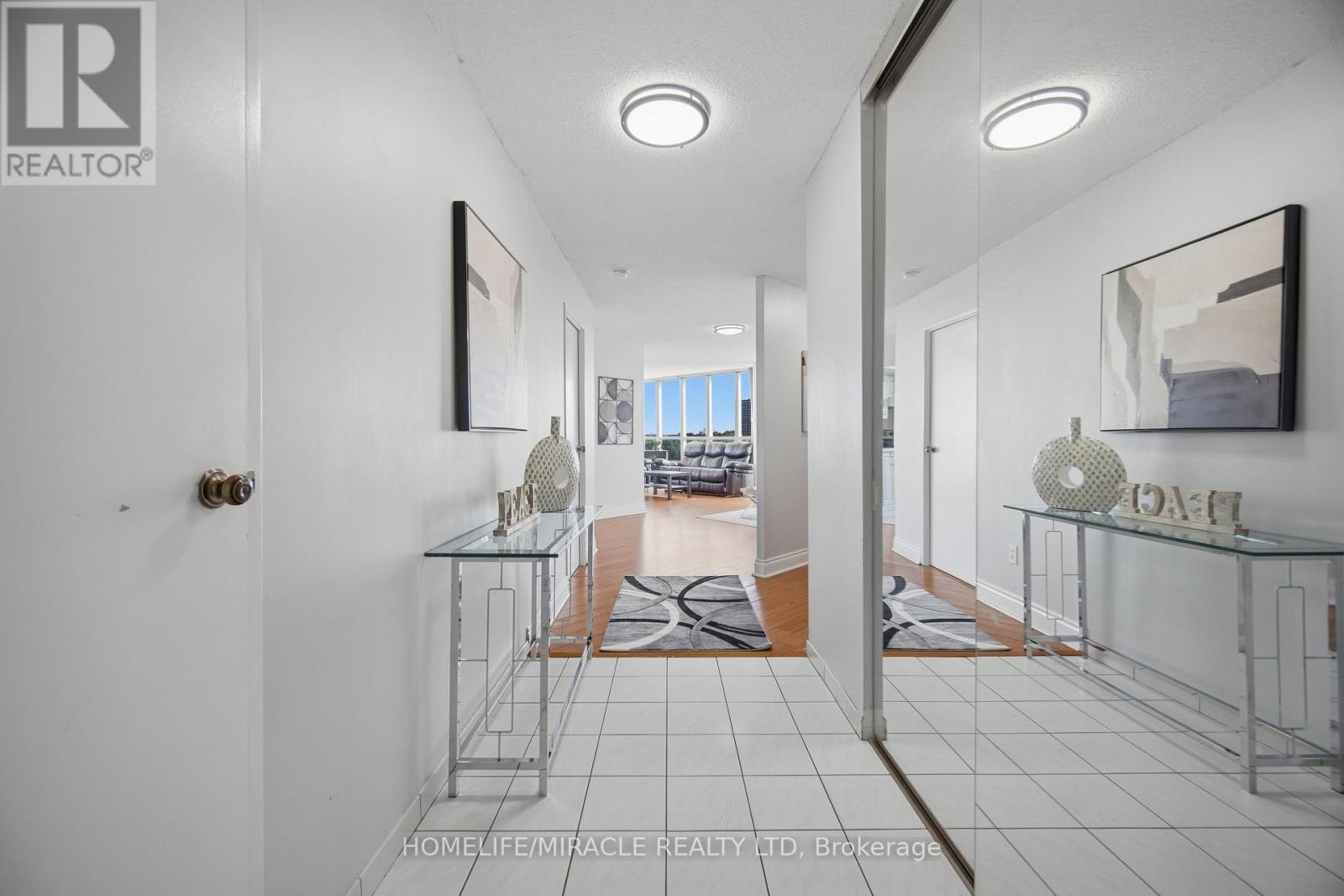 502 - 1 Rowntree Road Property Photo 13