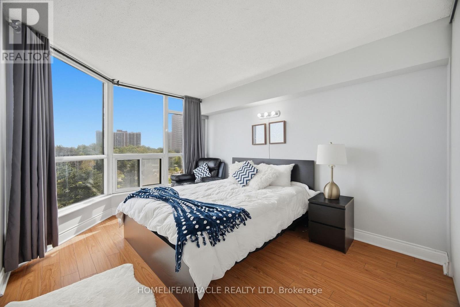 502 - 1 Rowntree Road Property Photo 22
