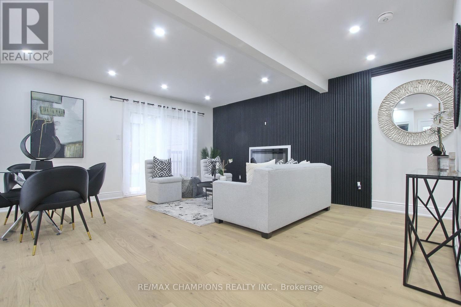 16 Glencairn Square Property Photo 6