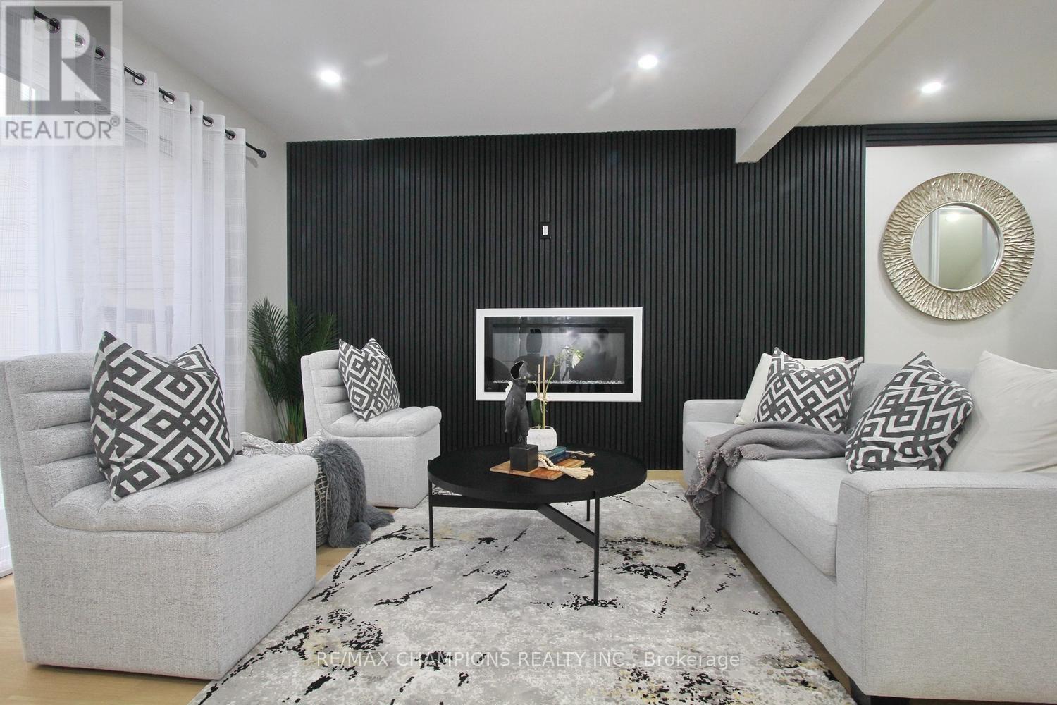 16 Glencairn Square Property Photo 9