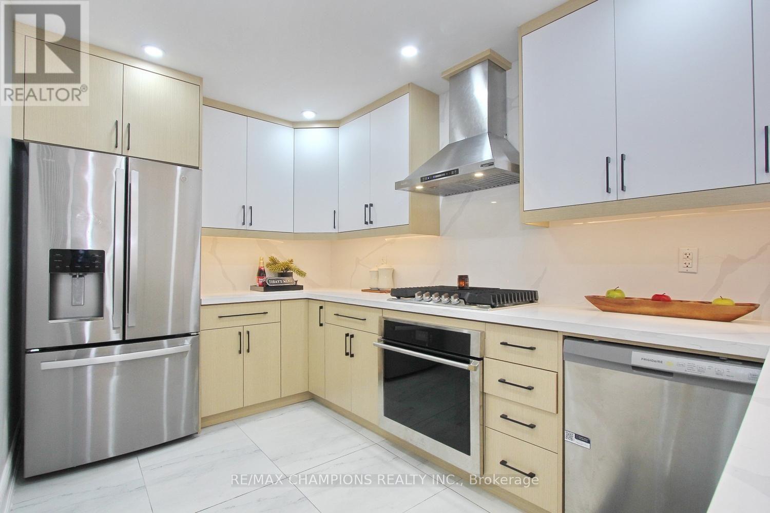 16 Glencairn Square Property Photo 17