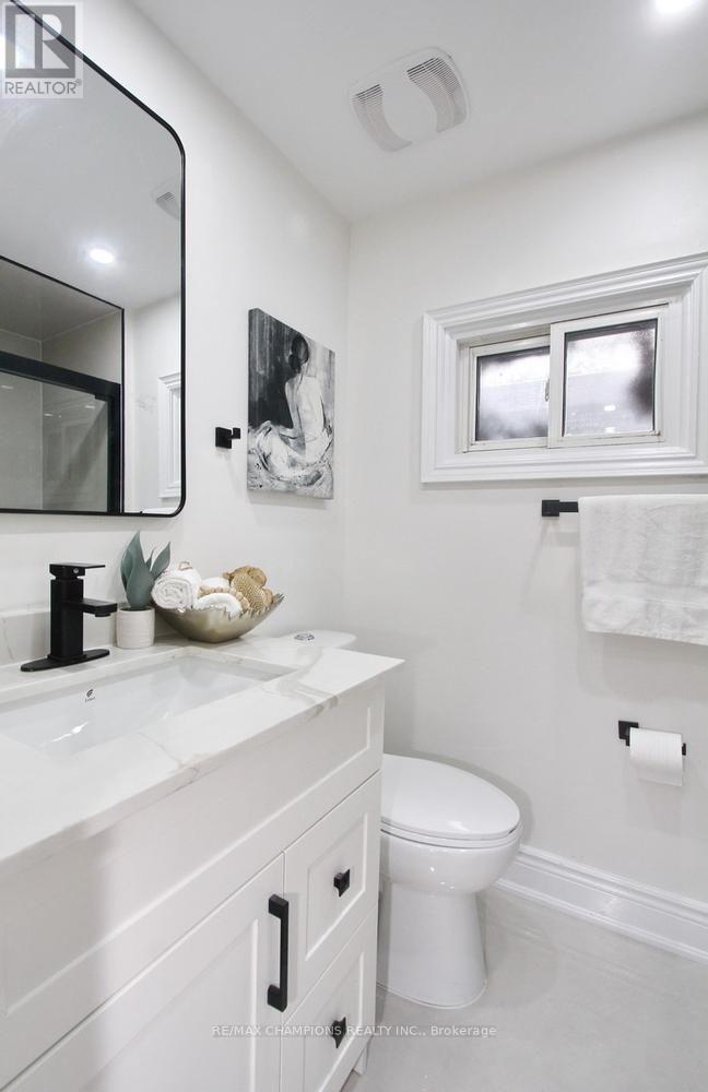 16 Glencairn Square Property Photo 33