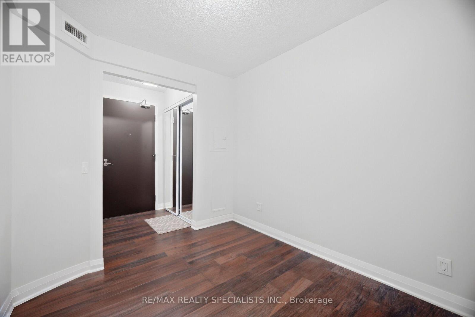 901 - 5 Valhalla Inn Road Property Photo 25