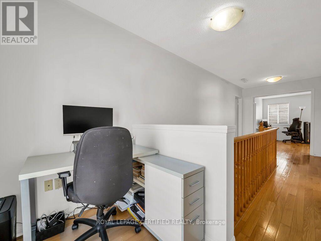 834 Fourth Line Property Photo 25