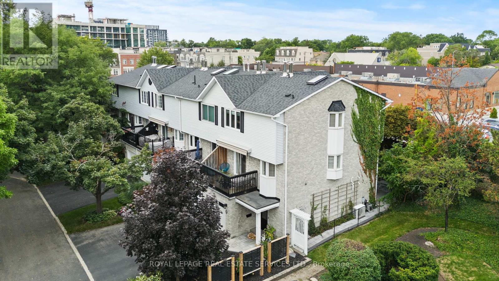 5 - 2303 MARINE DRIVE Property Photo 1