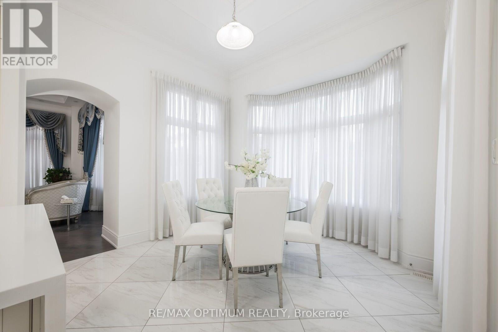 37 Elbern Markell Drive Property Photo 13