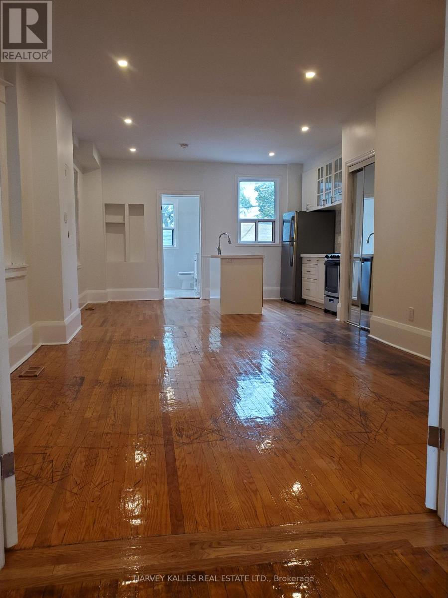 Main - 1300 Lansdowne Avenue Property Photo 2