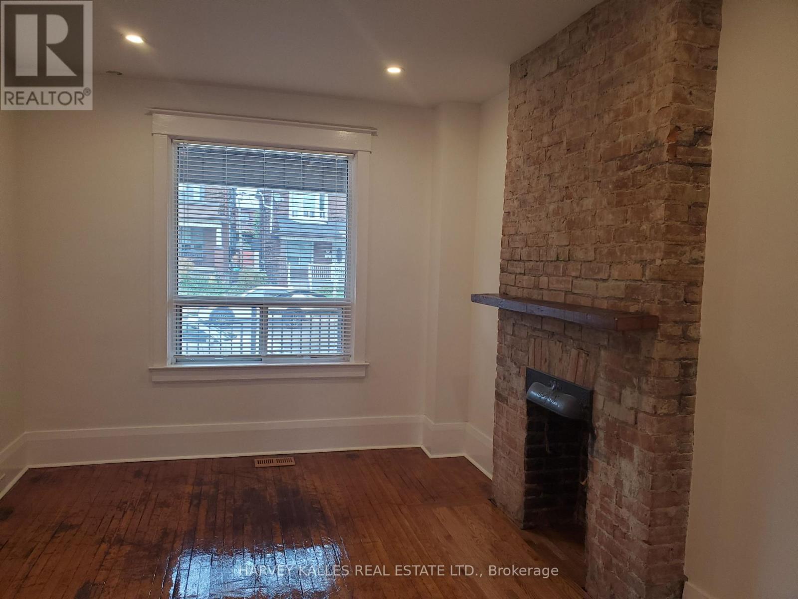 Main - 1300 Lansdowne Avenue Property Photo 11