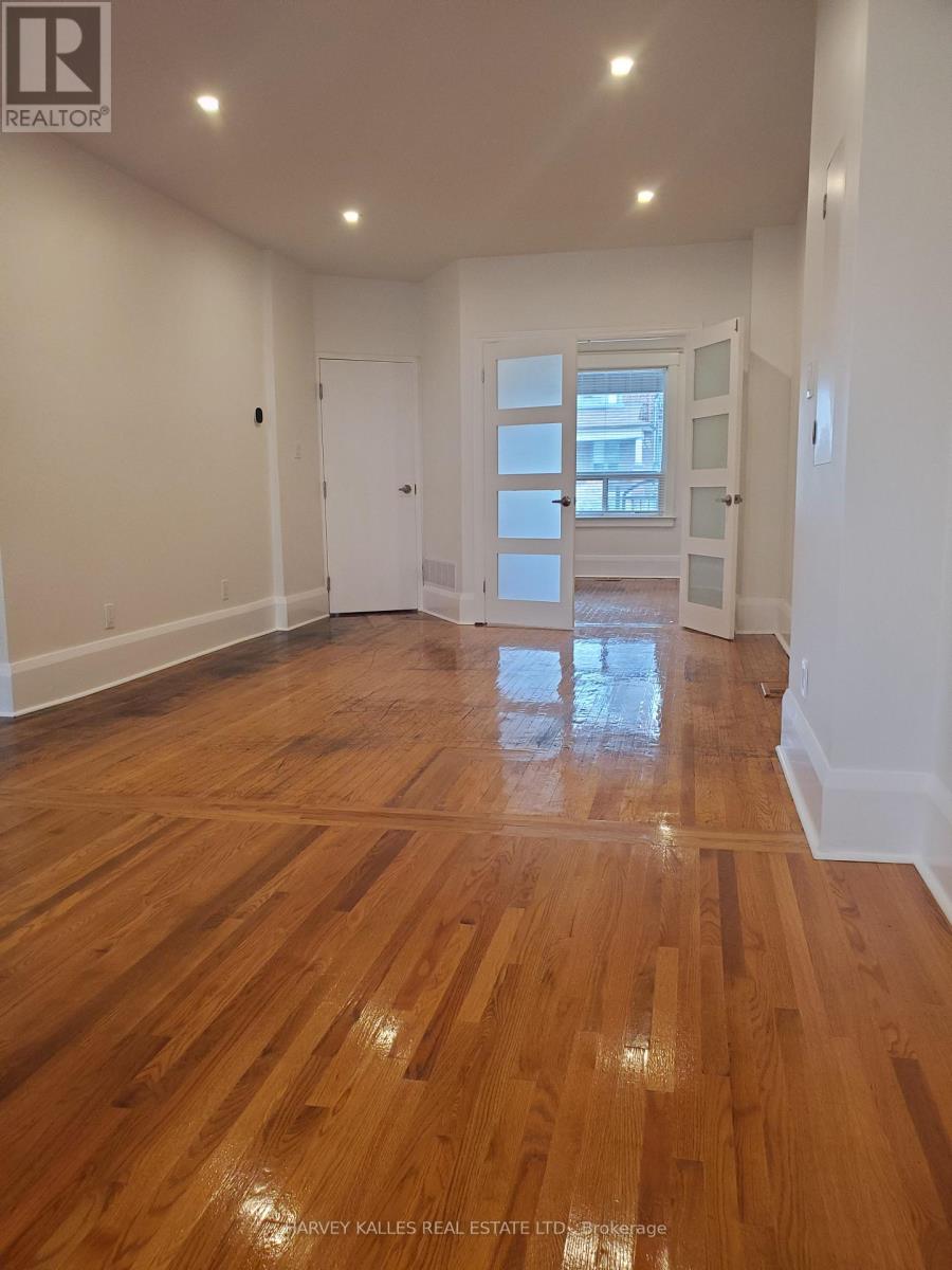 Main - 1300 Lansdowne Avenue Property Photo 16