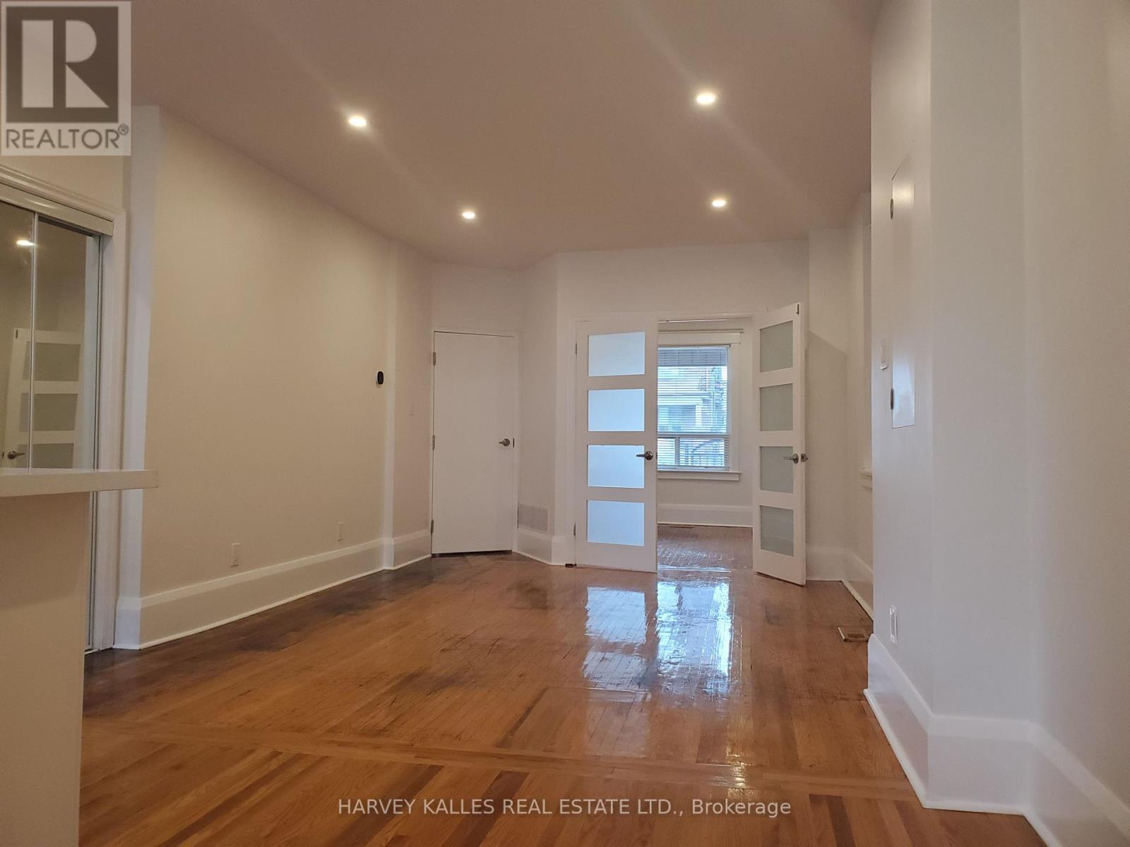 Main - 1300 Lansdowne Avenue Property Photo 17