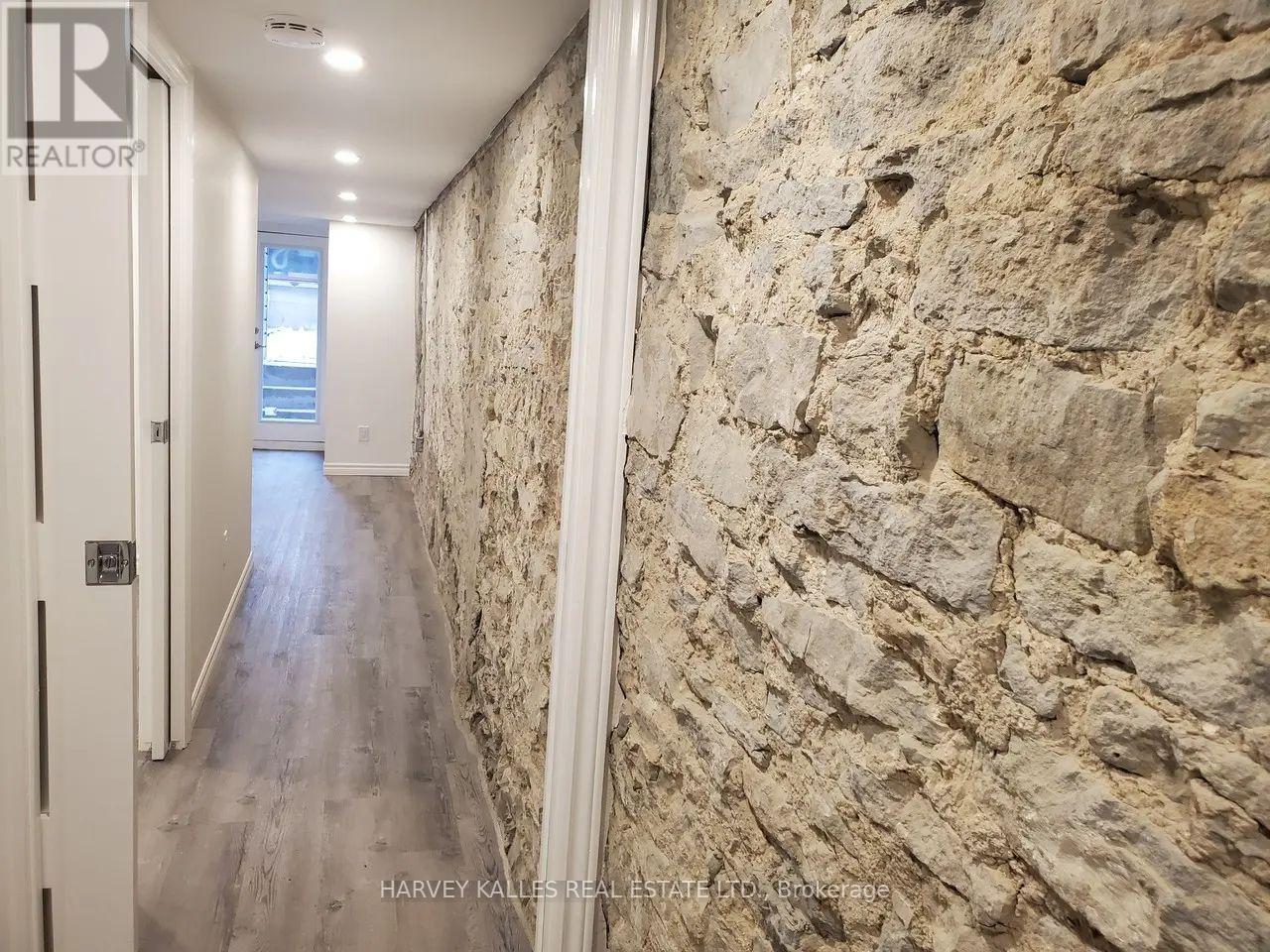 Main - 1300 Lansdowne Avenue Property Photo 22