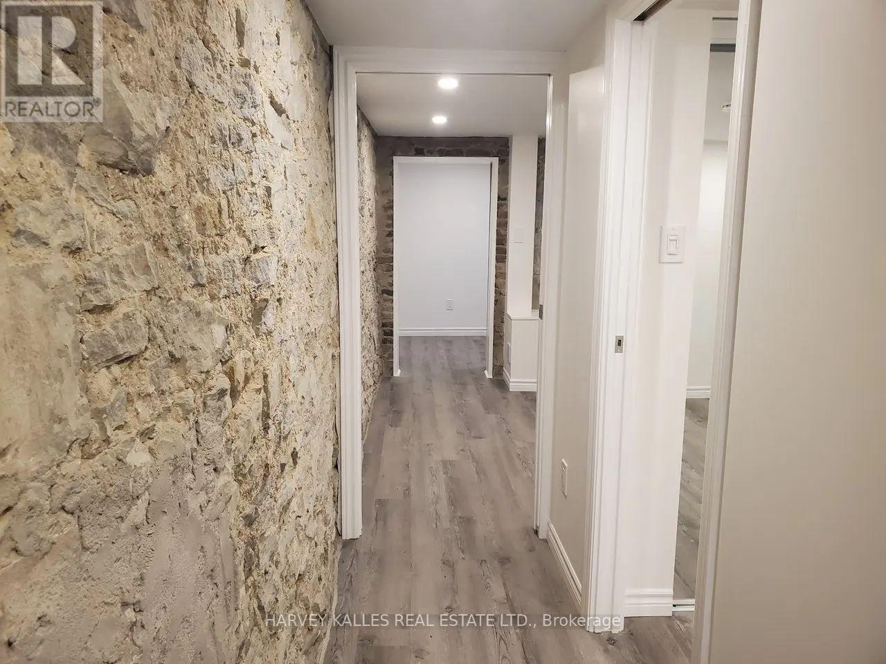Main - 1300 Lansdowne Avenue Property Photo 27