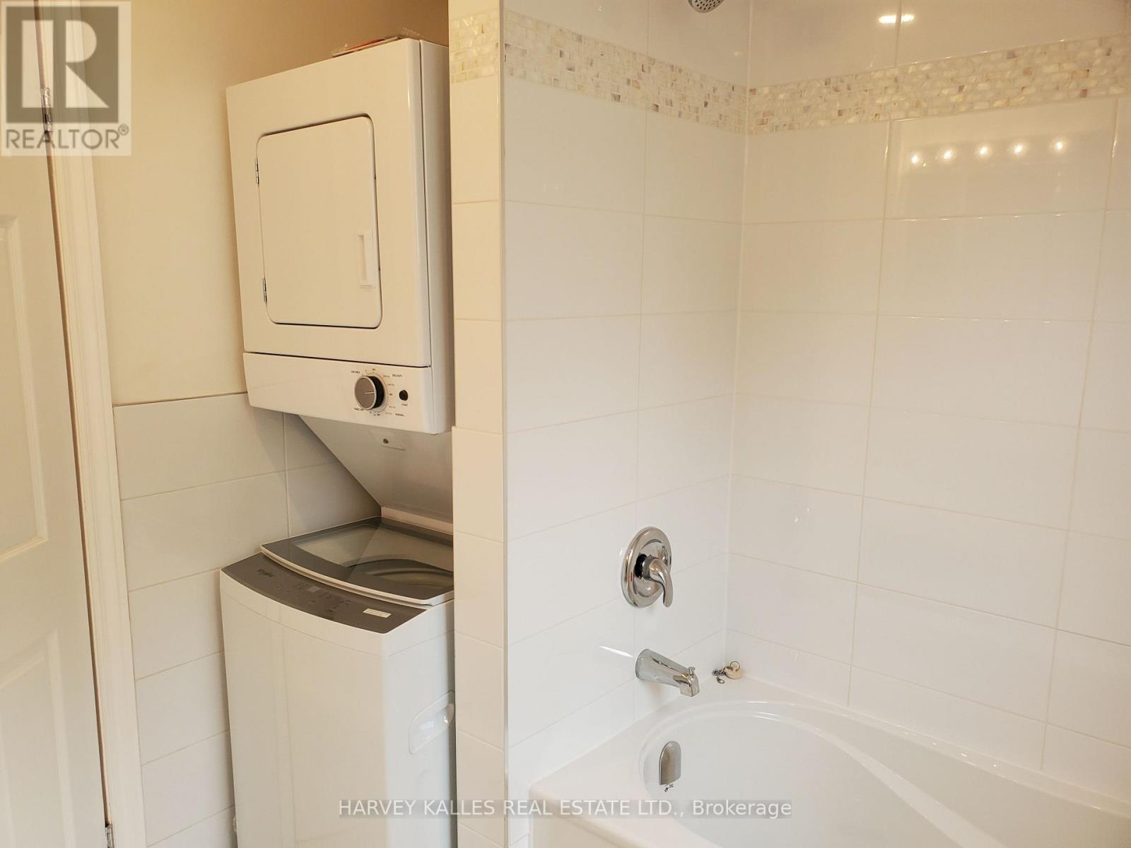 Main - 1300 Lansdowne Avenue Property Photo 38