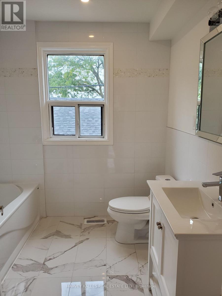 Main - 1300 Lansdowne Avenue Property Photo 39