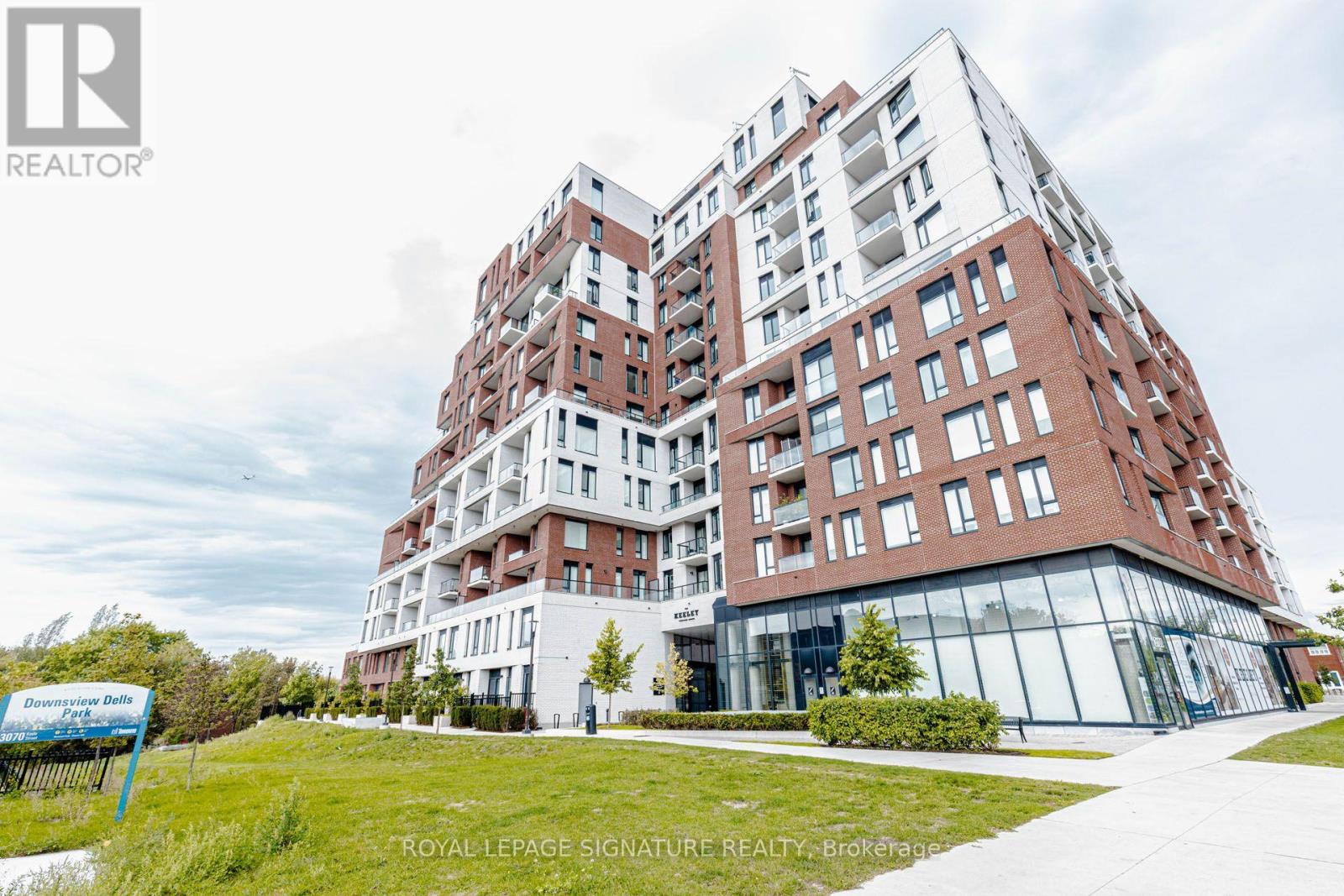 540 - 3100 Keele Street Property Photo 1