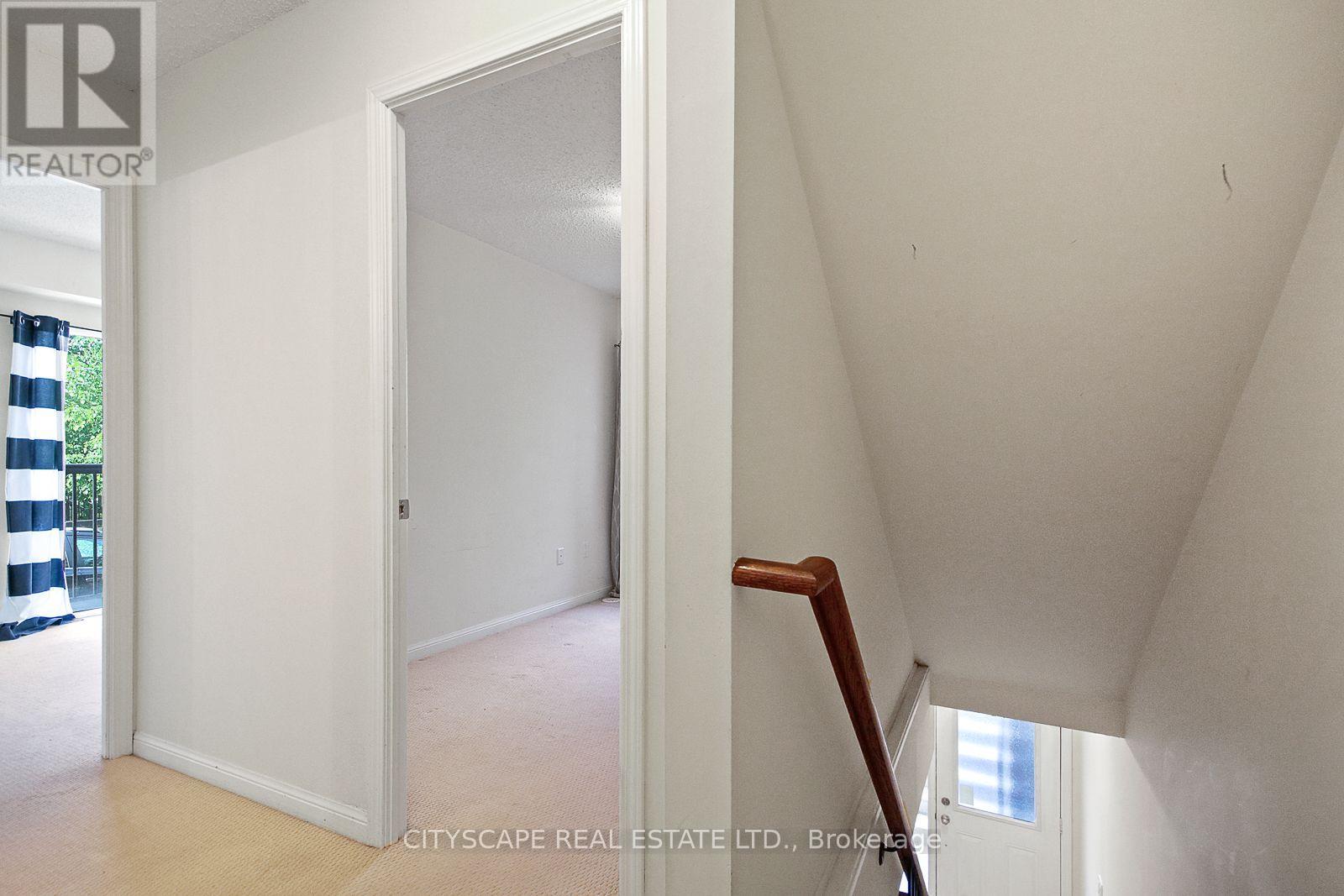 116 - 9 Foundry Avenue Property Photo 25