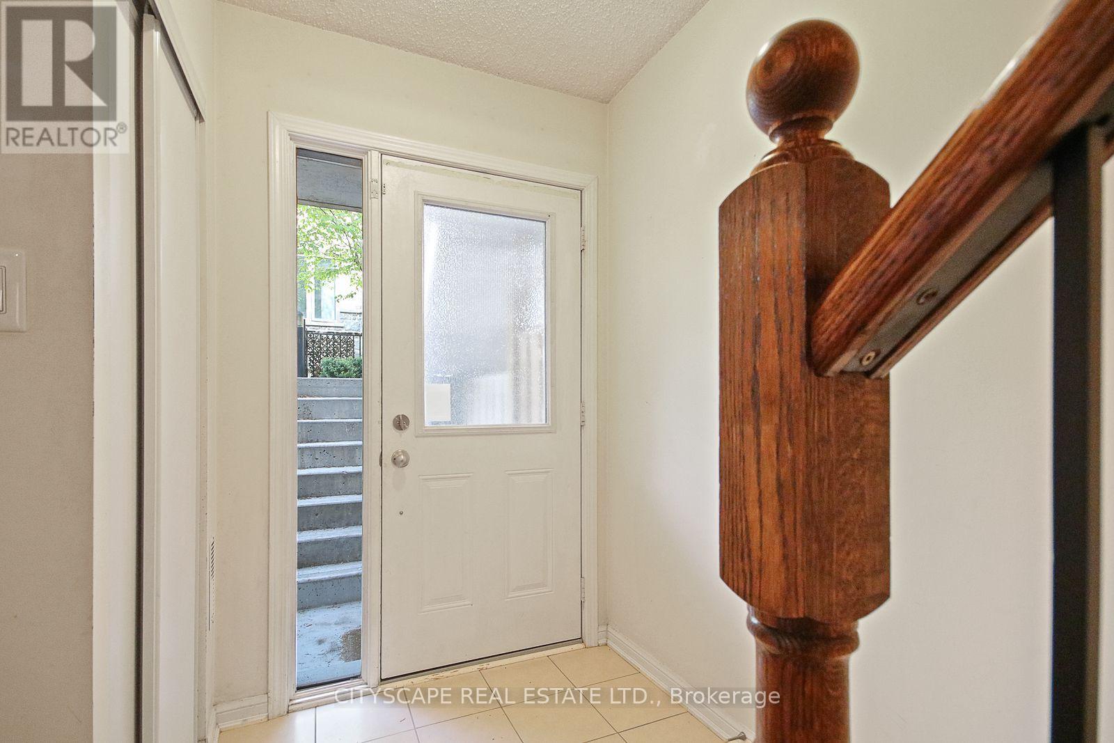 116 - 9 Foundry Avenue Property Photo 34