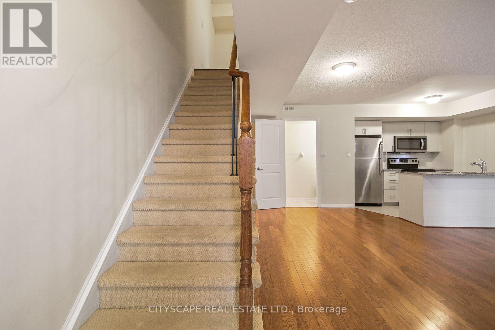 116 - 9 Foundry Avenue Property Photo 35