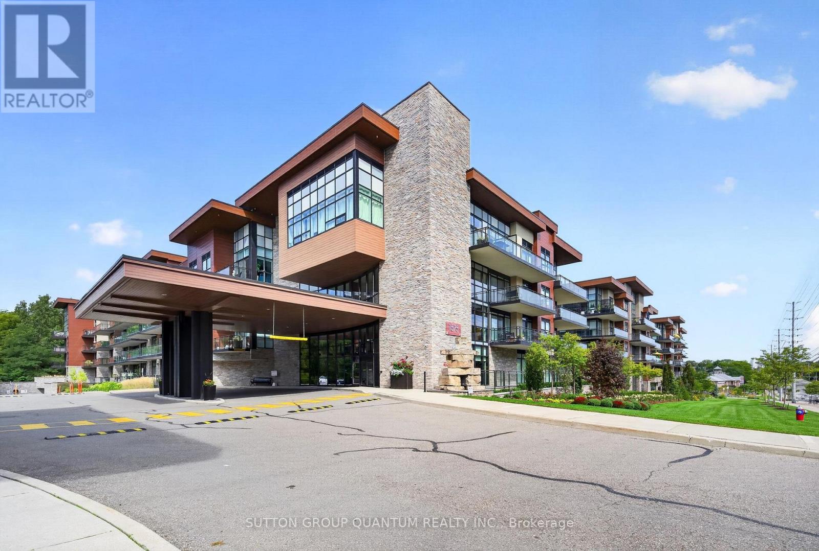 163 - 1575 LAKESHORE ROAD Property Image