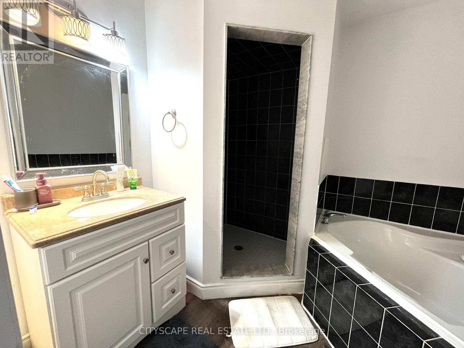 33 - 68 Gilgorm Road Property Photo 16
