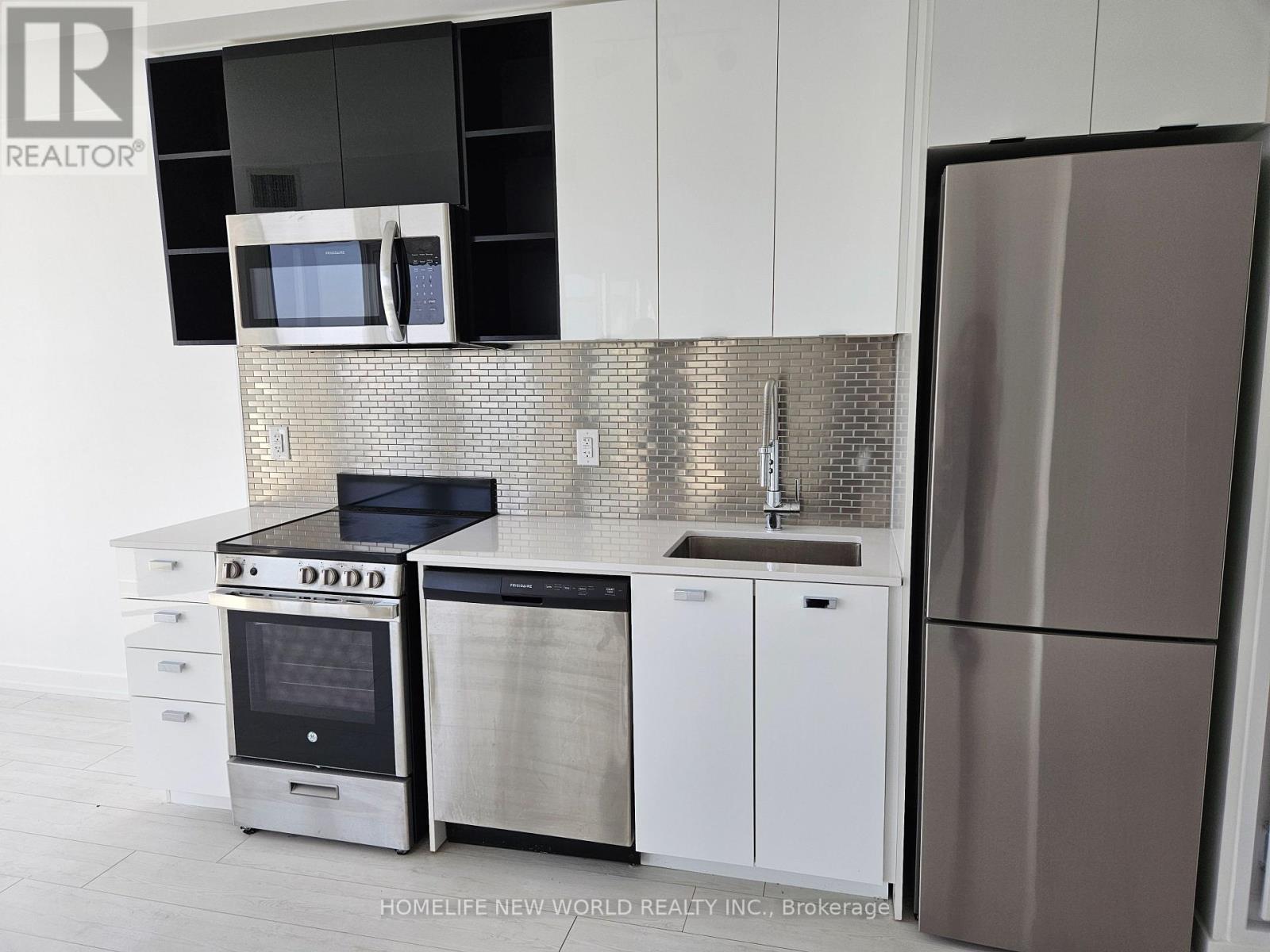 1312 - 10 De Boers Drive Property Photo 3