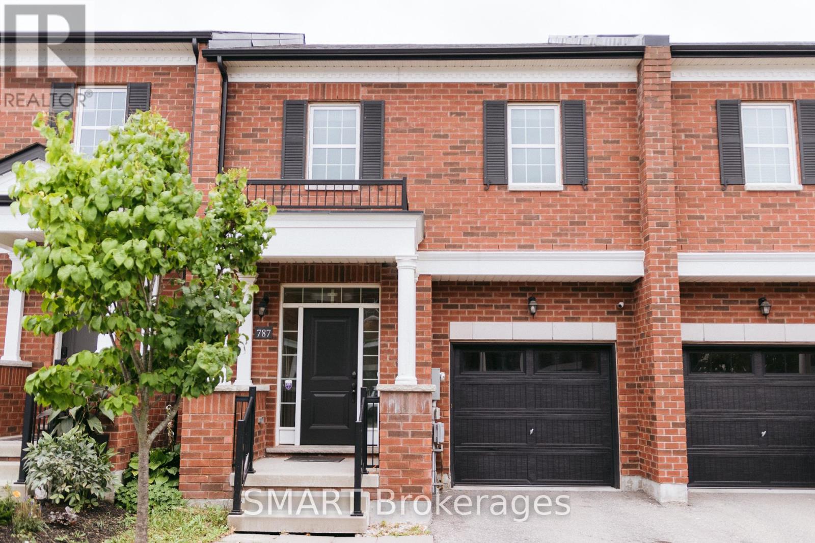 787 Banks Crescent Property Photo 1