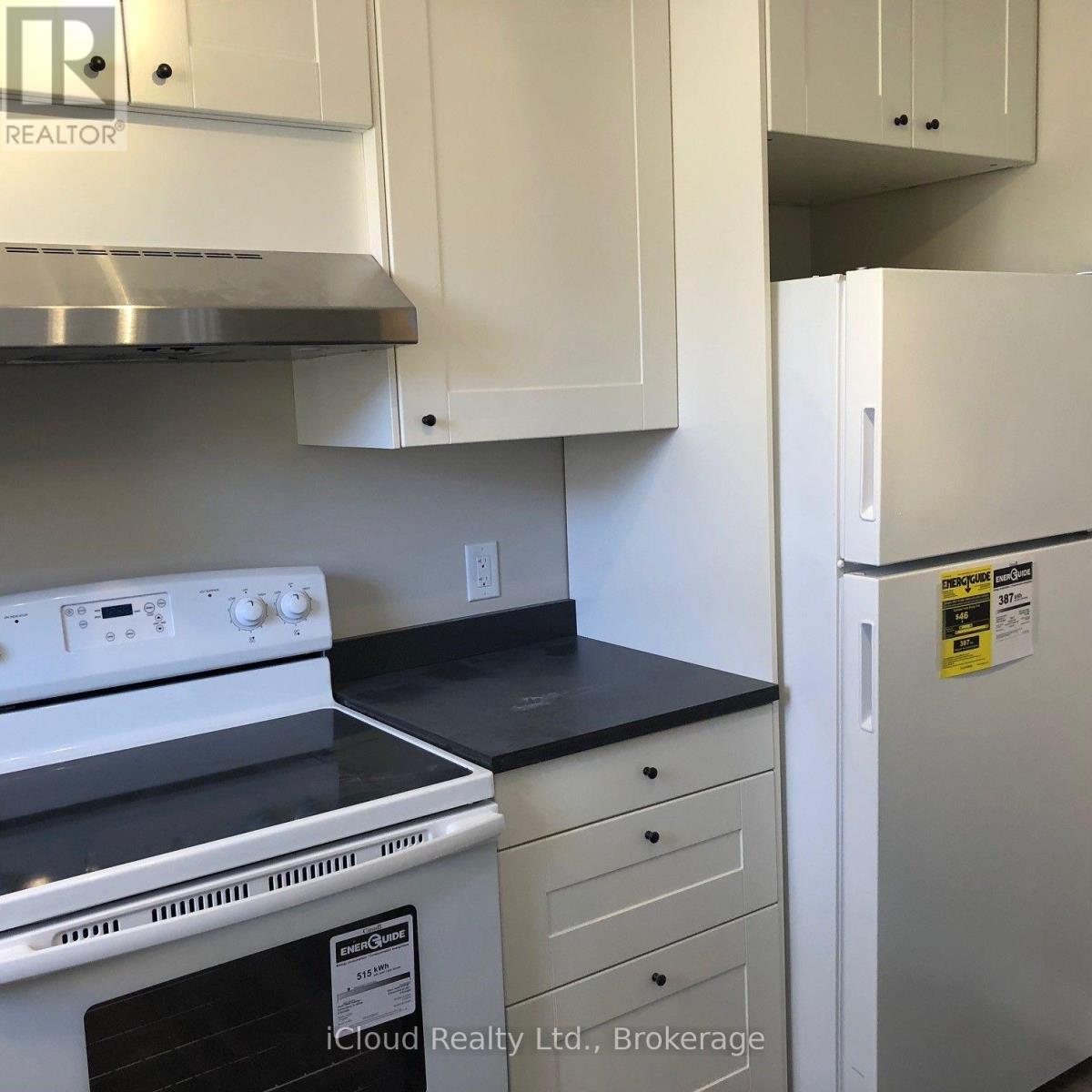 2c - 795 Lakeshore Road E Property Photo 13
