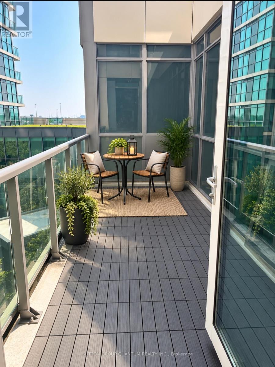 411 - 215 Sherway Gardens Road Property Photo 12