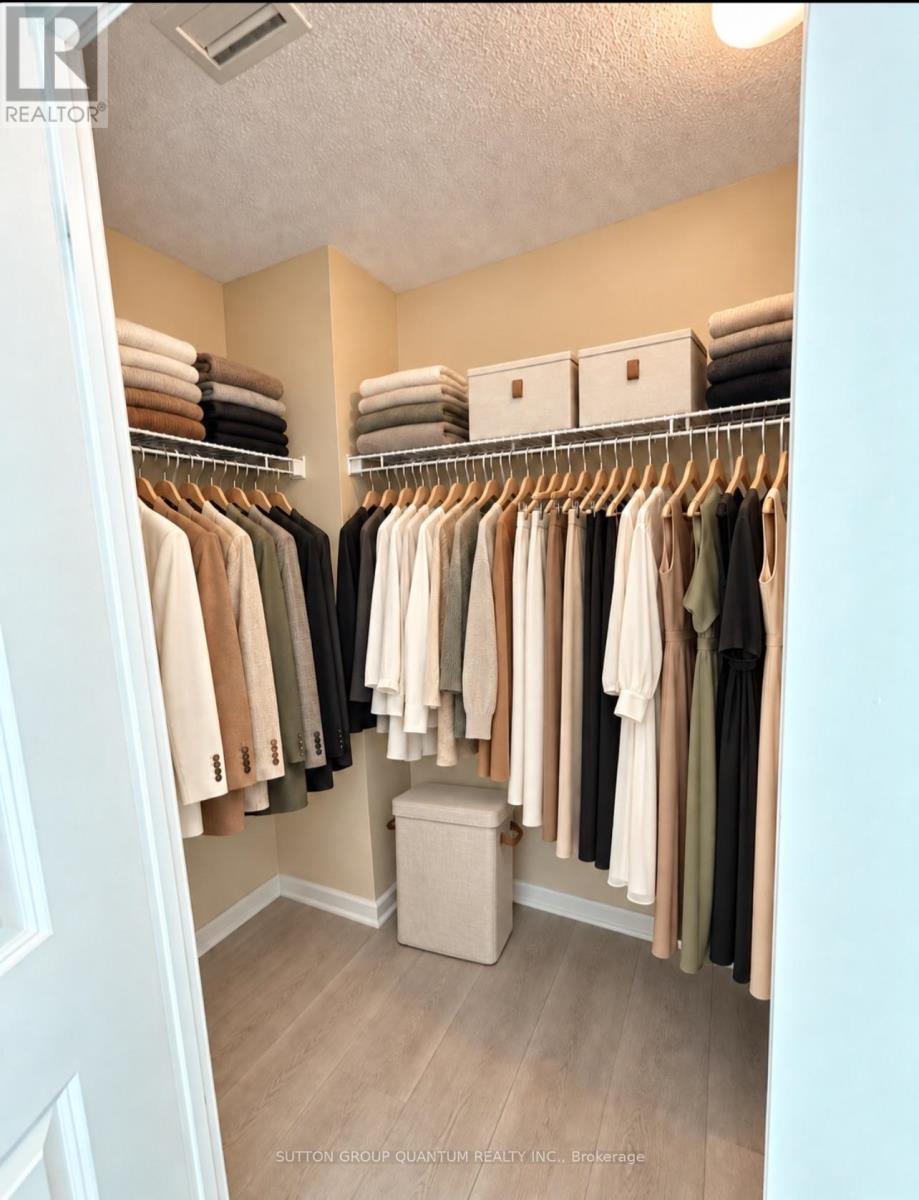 411 - 215 Sherway Gardens Road Property Photo 15