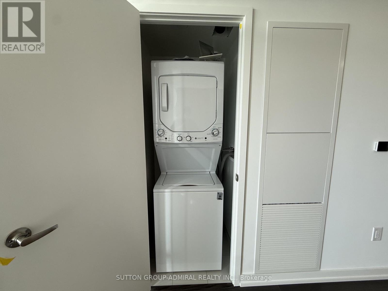 2311 - 4010 Eglinton Avenue Property Photo 4