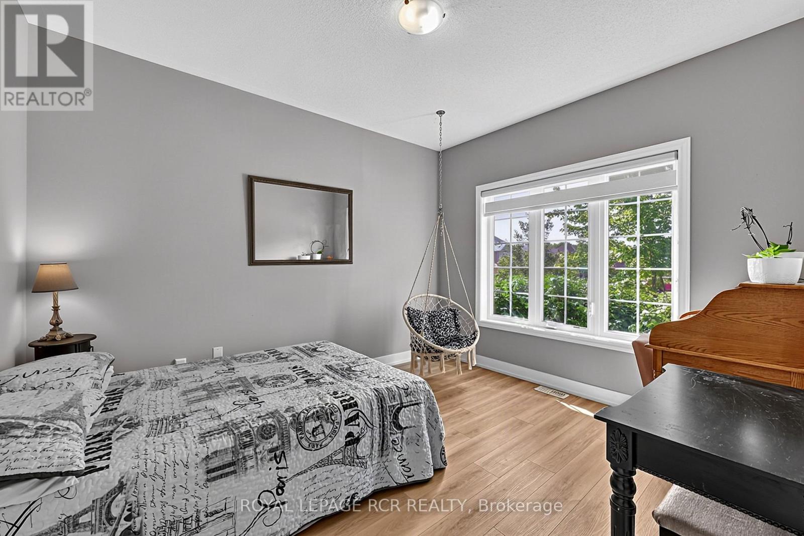 5 Borland Crescent Property Photo 14