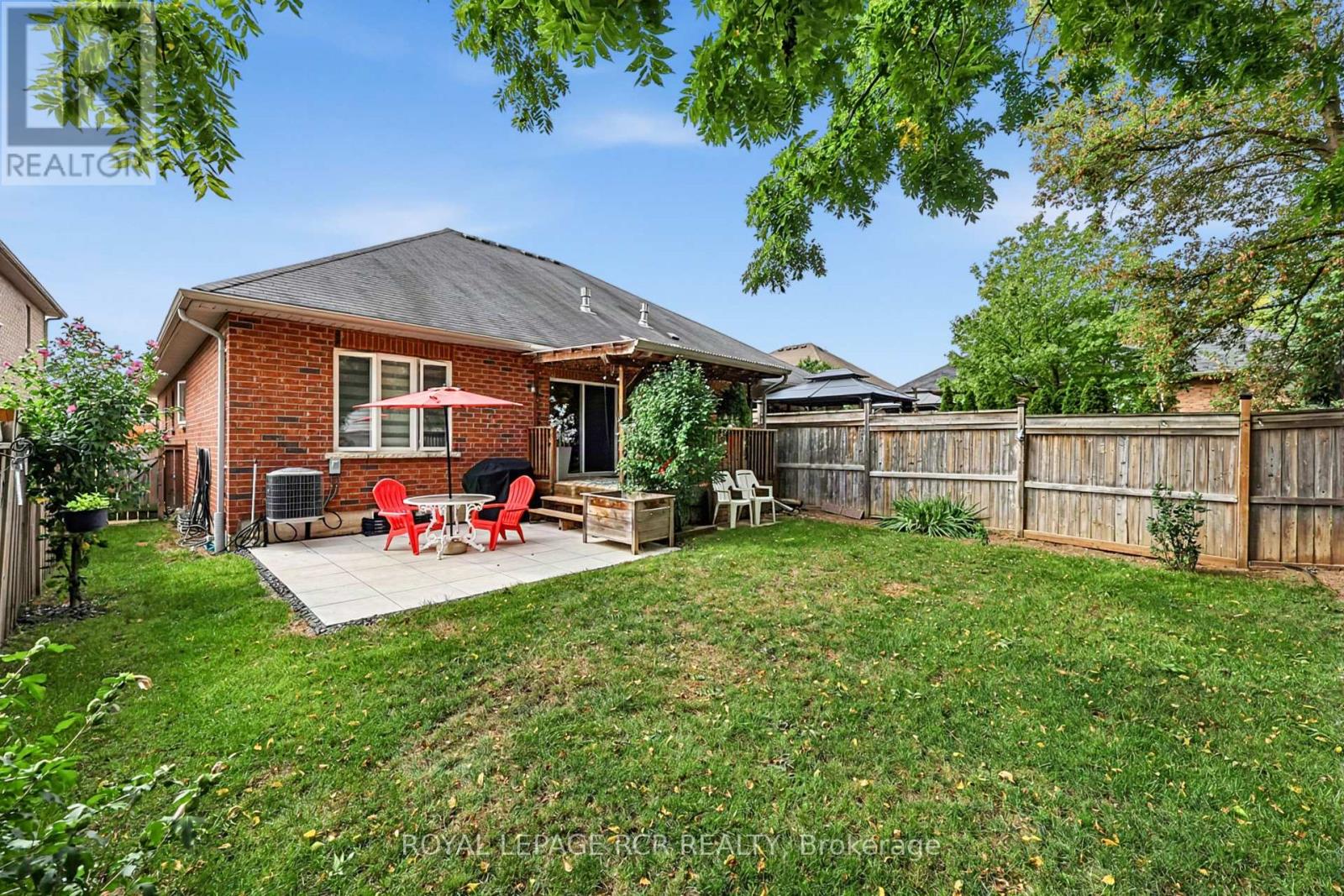 5 Borland Crescent Property Photo 35
